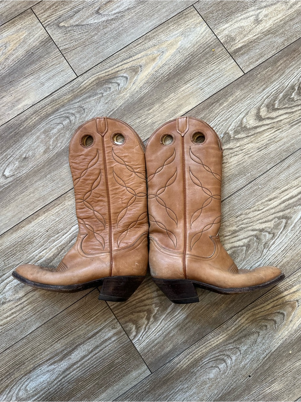 Tony Lama Women's Tan Pull-On Cowboy Boots